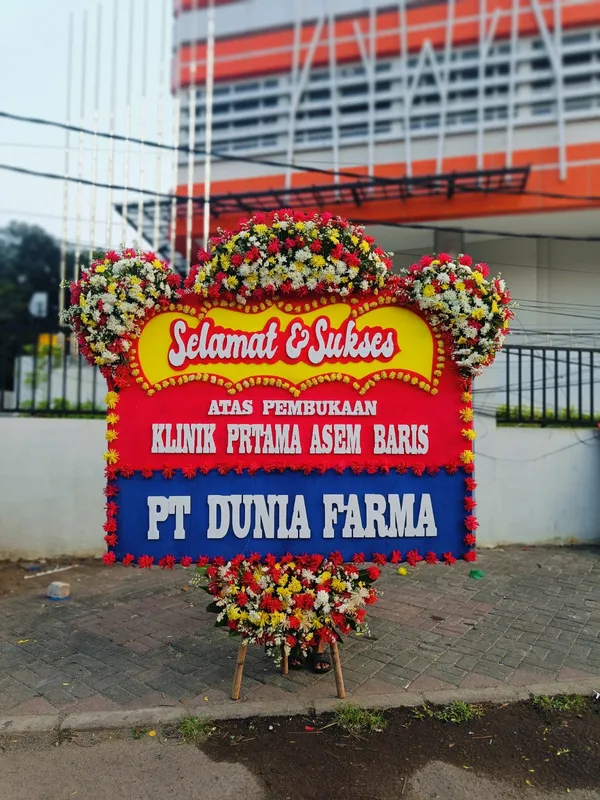 Bunga Papan Selamat & Sukses Deluxe
